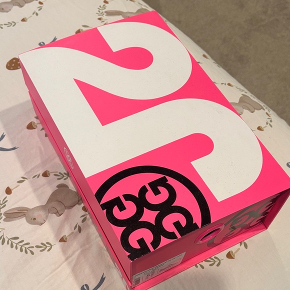 G/FORE Golf shoes - Picture 6 of 6